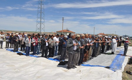 Yağmur duasına çıktılar