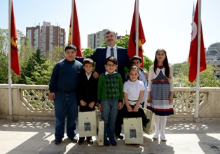 Başkan Akyürek Koltuğunu Aleyna Yılmaz’a Devretti