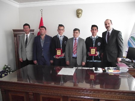 Beyşehir'de "Engelsiz gözlük" projesinin mimarları ödüllendirildi