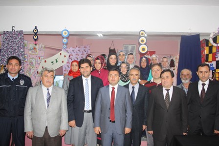 Derbent'te Halk Eğitim Merkezi sergi açtı