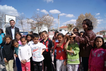 Tuzlukçu’da geleneksel çocuk oyunları sonuçlandı
