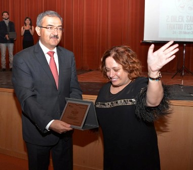 Selçuk'ta 2. Dilek Sabancı Tiyatro Festivali başladı
