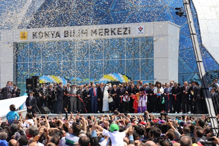 Başbakan Konya'da Bilim Merkezini Hizmete açtı