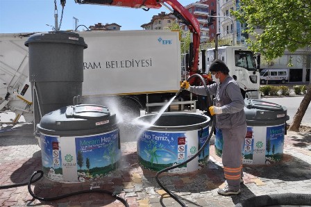Meram'da bahar temizliği