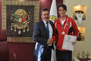 Başkan Tutal’dan şampiyona tebrik