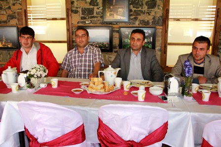 Seydişehir'de belediye işçilerinin, işe alınma sevinci