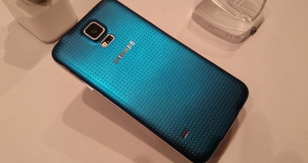 Samsung Galaxy S5'te hata itirafı