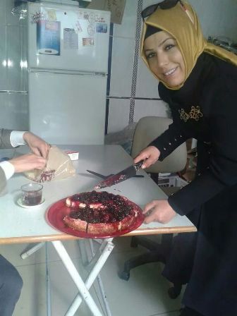 Böyle ikrama can kurban