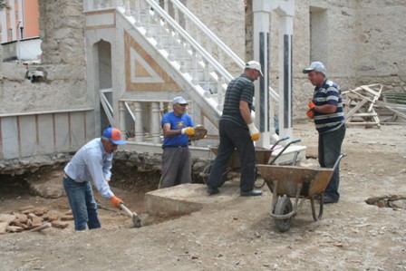 Konya'da inşaat işçileri 1 Mayıs'ı çalışarak geçirdiler