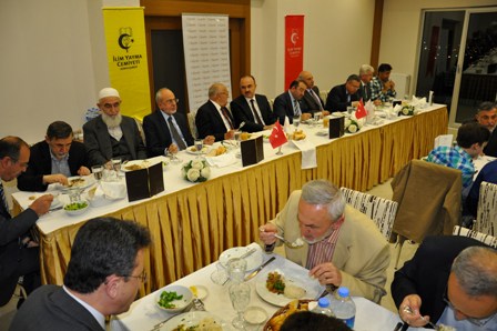 Muhammed Büyükkaplan Hocaefendiyi Anma ve Tıp Öğrenci Yurdu Açıldı