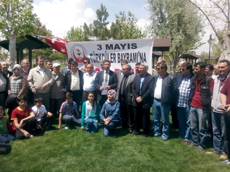 ÜLKÜ-BİR Türkçülük  bayramını kutladı