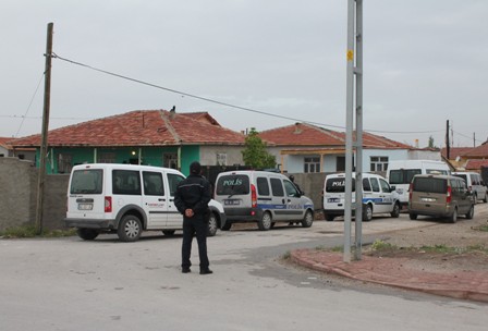 Sokak satıcılarına uyuşturucu operasyonu: 20 gözaltı