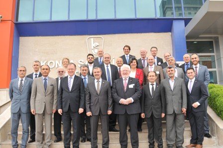 Aşağı Saksonya Başbakanı, Konyalı sanayicileri tebrik etti