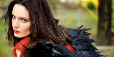 Nil Karaibrahimgil anne oldu