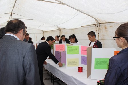 Karapınar'da TÜBİTAK'ın katkılarıyla bilim fuarı açıldı