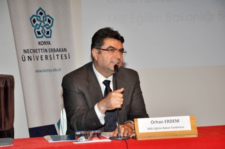 Milli Eğitim Bakan Yardımcısı Erdem NEÜ'de konferans verdi