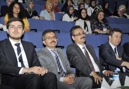 SÜ'de 1. Ulusal Tıp Öğrenci Kongresi yapıldı