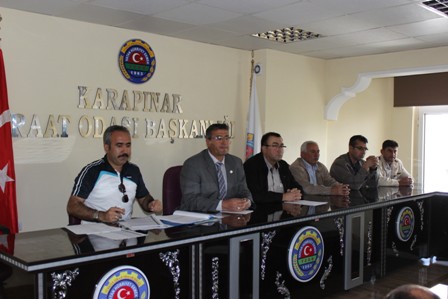 Karapınar'da muhtarlar ve ziraatçiler bir araya geldi