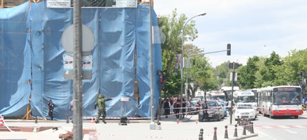 Valilik yakınlarında şüpheli termos alarmı