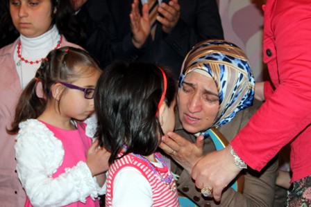 OĞLUNU KAZADA KAYBEDEN ANNE YILIN ANNESİ SEÇİLDİ