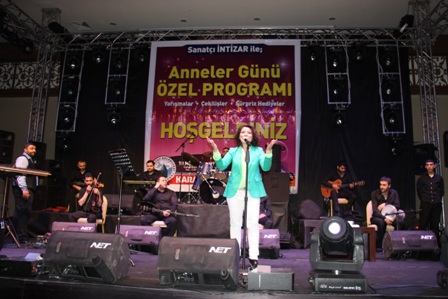 Anneler İntizar Konserinde buluştu