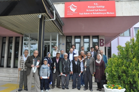 Huzurevi’nde Anneler Günü’nü kutladılar