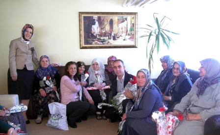 Bera Konya Otel Anneler Günü’nde huzur evi sakinlerini ziyaret etti