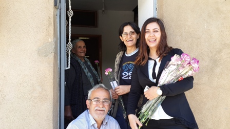 Kadın Muhtardan Mahaller Sakinlerine teşekkür ziyareti