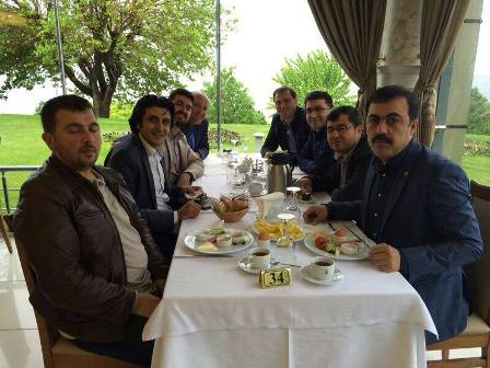 Dostlar İstanbul’da kahvaltıda buluştu