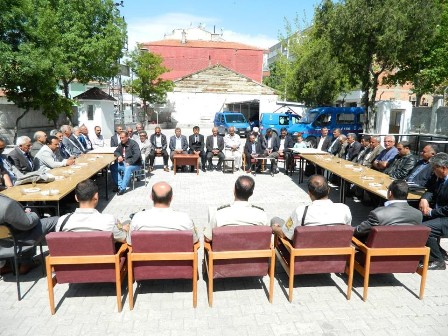 Muhtarlar, "asayiş" konularında bilgilendirildi