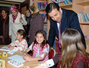 Hastane okuluna anlamlı bağış
