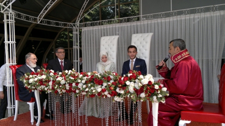 Güçlü ailesinin mutlu günü