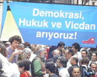 Genç Sivillerden demokrasi sınıfı