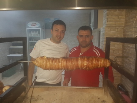 Odun ateşinde kuzu kokoreç keyfi