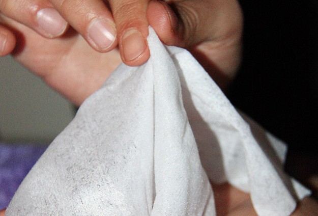 Kolonyalı ve ıslak mendillere sıkı denetim