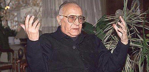 Cumhuriyet yazarından başörtülü kadınlara çirkin ifadeler