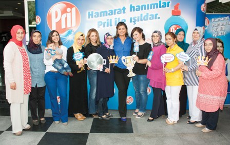 Açelya Akkoyun Konyalılarla buluştu