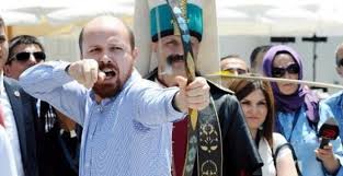 Bilal Erdoğan, "Ya Hak" Dedi, Yaya Asıldı