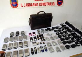 Kaçak malzemelerle yakalandı