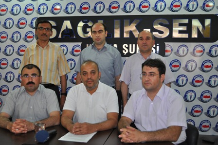 Hükümetten sağlık çalışanlarına müjde