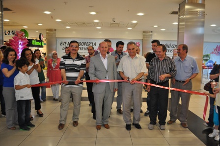 Öğrenciler resim sergisi açtı