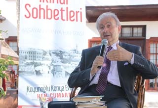 Prof. Dr. Saim Sakaoğlu, ikindi sohbetlerinde