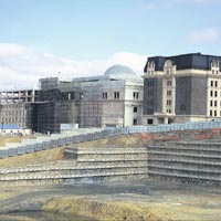 Paralel 'hazine' buldu