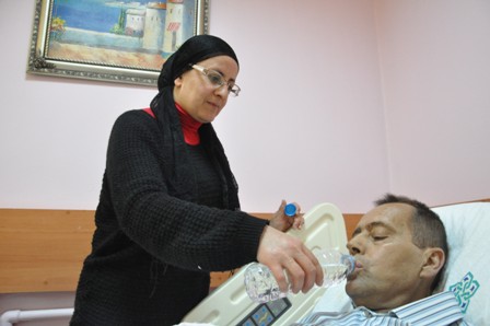 Eşinin elini ölüm bıraktırdı