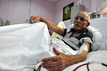 "Başkalarına nakledilsin" diye vazgeçti