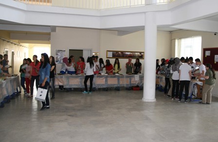 Anadolu Öğretmen Lisesi’nden kermes