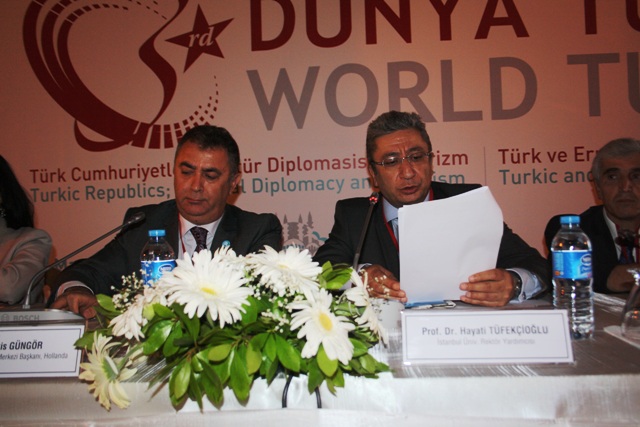 Veyis Güngör, 3. Dünya Türk Forumu’nda konuştu