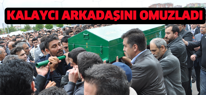 Serdar Kalaycı Özdemir'in tabutuna omuz verdi