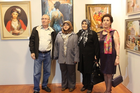Türe sanat galerisinde güzel bir resim sergisi