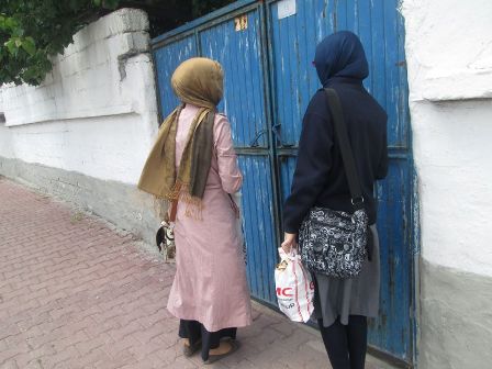 İmam Hatipli öğrenciler simit dağıttı